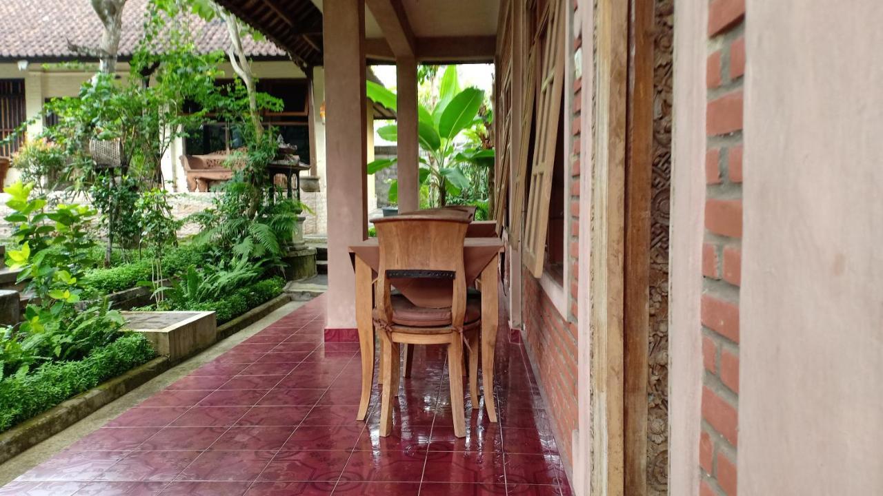 Ayu Bisma Homestay Ubud Esterno foto
