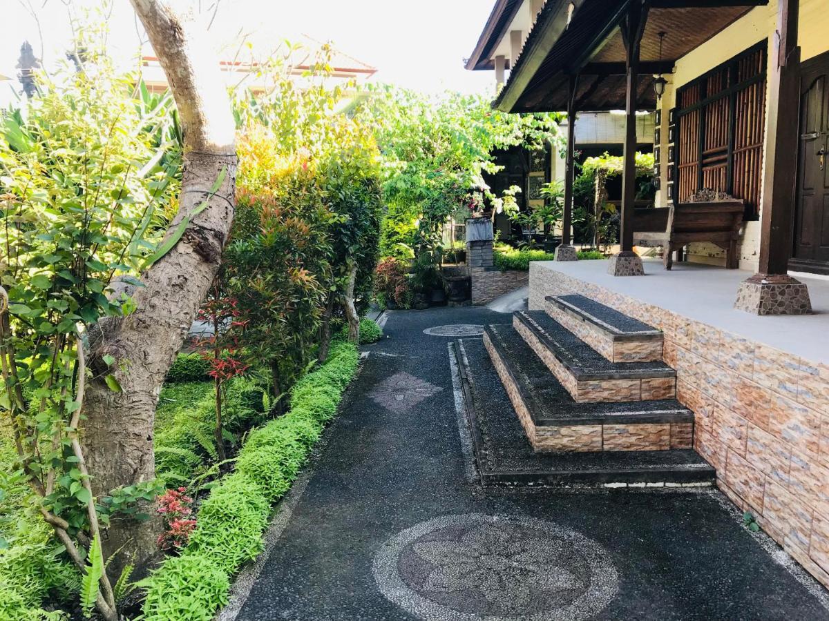 Ayu Bisma Homestay Ubud Esterno foto