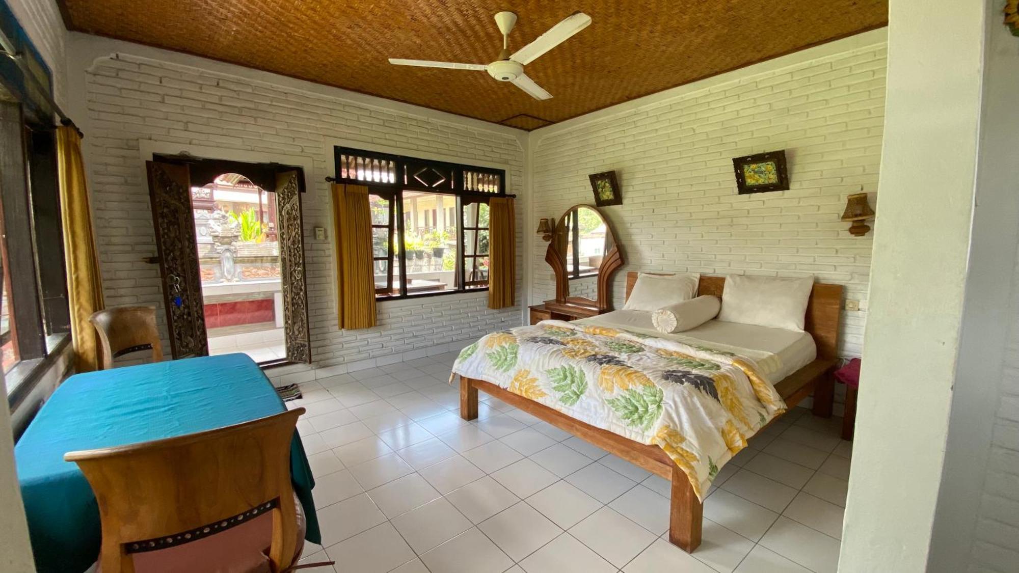 Ayu Bisma Homestay Ubud Esterno foto